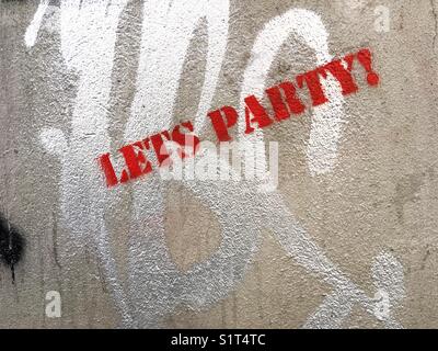 Let's Party Graffiti Stockfoto