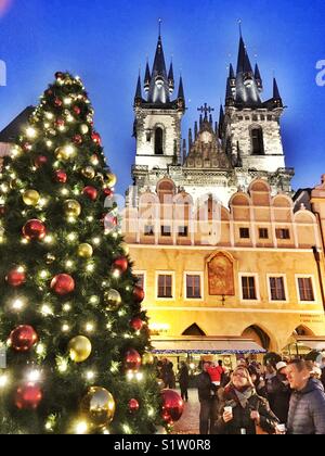 Prag Weihnachtsmarkt auf dem Altstädter Ring, Tschechische Republik Stockfoto