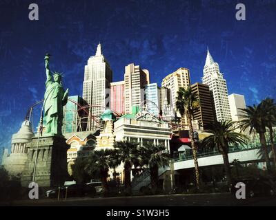 Modell der Freiheitsstatue vor New York New York Hotel in Las Vegas, Nevada Stockfoto