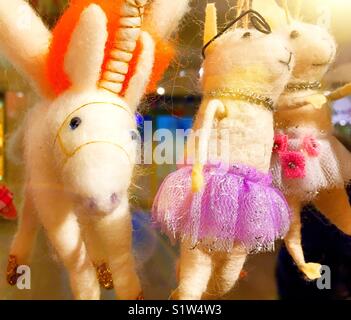 Nahaufnahme von Wolle gefilzt Ornamente in der Weihnachtszeit Stockfoto