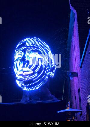 Beleuchteter Kopf Skulptur bei der Toronto's Licht Festival. Stockfoto