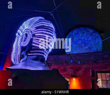 Künstlerische Installationen im historischen Distillery District in Toronto das Licht Festival angezeigt. Stockfoto