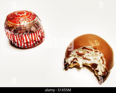 Tunnock's Milch Schokolade Kaffee Kuchen Stockfoto