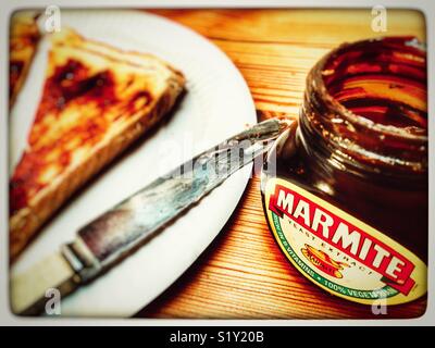 Marmite auf Toast Stockfoto