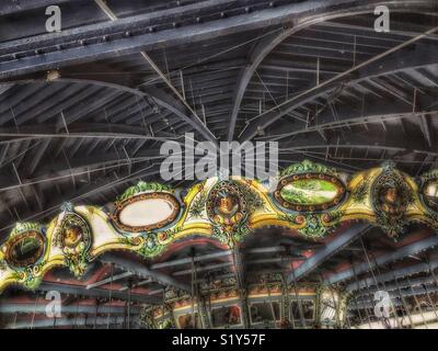 Oldtimer-Karussell-Oberteil Stockfoto