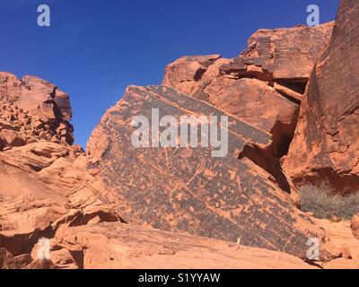 Felszeichnungen in der Valley of Fire State Park Nevada in Usa Stockfoto