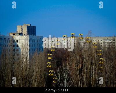 Das berühmte Riesenrad in der verlassenen Stadt Pripyat, in der Nähe von Tschernobyl. Stockfoto