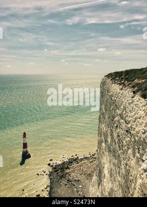 Beachy Head Leuchtturm von den Klippen Stockfoto