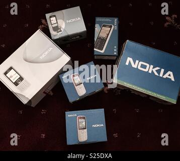 Altes Nokia Handy Boxen Stockfoto