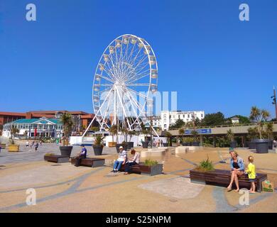 Bournemouth Seafront am Pier Ansatz, Dorset, England Stockfoto