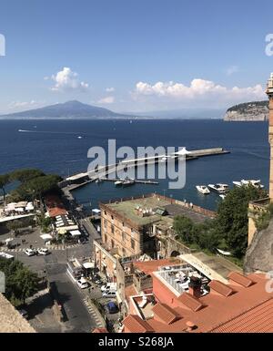 Ein Blick auf den Vesuv Sorrent, Italien. Stockfoto