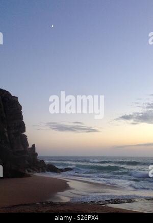 Portugal am Meer Sonnenuntergang, Sonnenuntergang in Praia das Maçãs Stockfoto