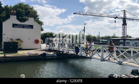 Saul Kreuzung Gloucester und Schärfe Canal Stockfoto