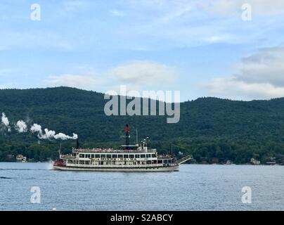 Minne Ha Ha Dampfschiff auf dem Lake George, New York. Stockfoto