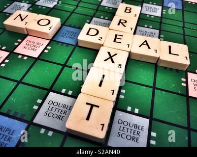 Kein Deal mit Brexit Scrabble Fliesen geschrieben Stockfoto