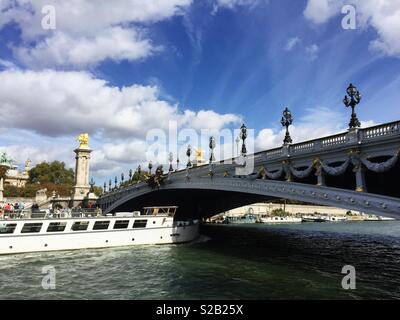 Pont Alexandre III (Brücke Alexander III), Paris, Frankreich Stockfoto