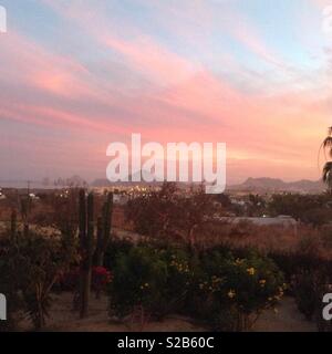 Sonnenuntergang über Cabo San Lucas, Mexiko Stockfoto