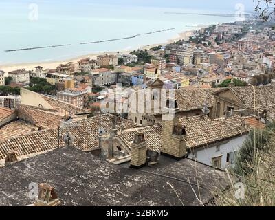 Grottammare und San Benedetto del Tronto Städte von oben, Region Marken, Italien Stockfoto