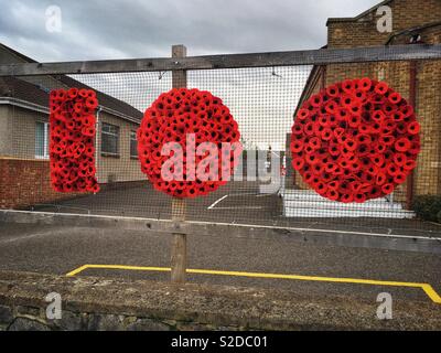 Mohnblumen Markierung des 100. Jahrestages des Endes des Zweiten Weltkriegs bei Milton methodistische Kirche in Weston-super-Mare, Großbritannien Stockfoto