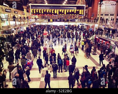 Die zentralen Eingangsbereich an der Liverpool Street Station in London. Stockfoto