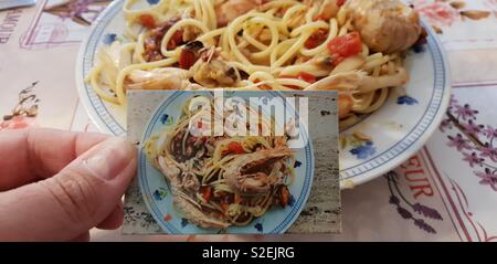 Nudeln mit Meeresfrüchten und sofortiges Bild der italienischen Gericht Stockfoto