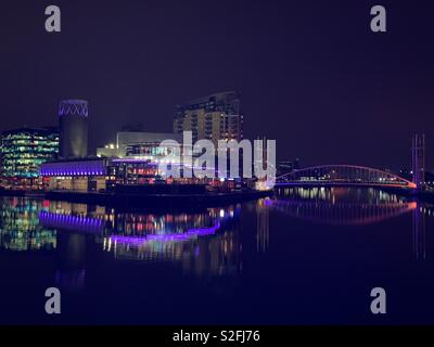 Manchester Media City in der Nacht