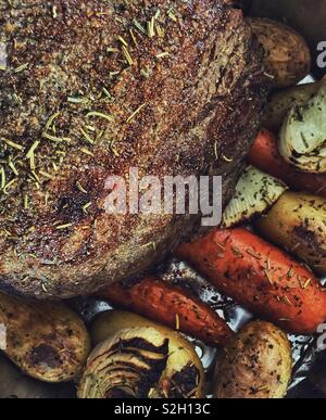 Roastbeef und Gemüse Nahaufnahme Stockfoto