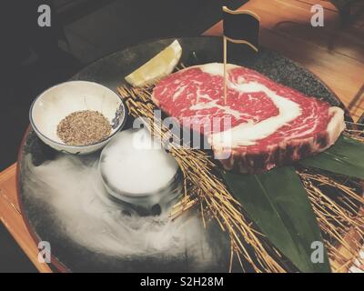 Frisch geschnittenes Fleisch Stockfoto