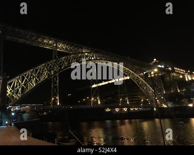 Dom Louis I Brücke. Porto Stockfoto