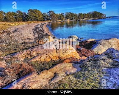 Trouville Strand, Sandhamn, Stockholmer Schären, Schweden, Skandinavien. Insel in den äußeren Schären beliebt für seine schroffen Klippen und Strände Stockfoto
