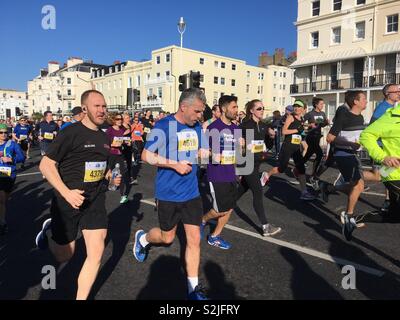 Halbmarathon in Brighton, East Sussex. Stockfoto