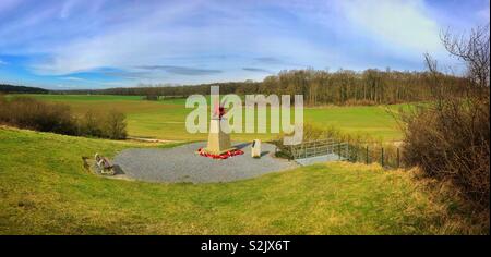 Mametz Holz Denkmal für die 38Th Waliser Division, die erfolgreich den Wald gelöscht aber erlitt 4000 Verluste. Stockfoto