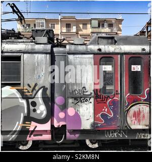 Graffiti auf italienische Bahn Stockfoto