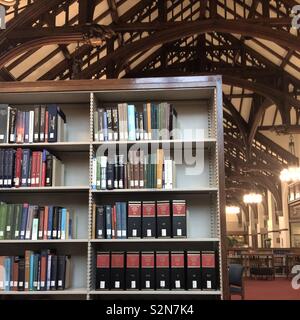 Stapel im Lesesaal, Williston Bibliothek, Mount Holyoke College, South Hadley, Massachusetts, Vereinigte Staaten von Amerika Stockfoto