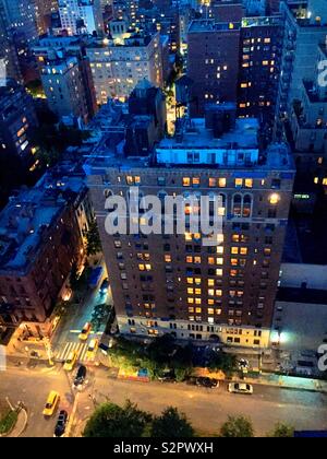 Der Schnittpunkt von E. 35th St. und der Park Avenue im Murray Hill Viertel, Manhattan, NYC, USA Stockfoto