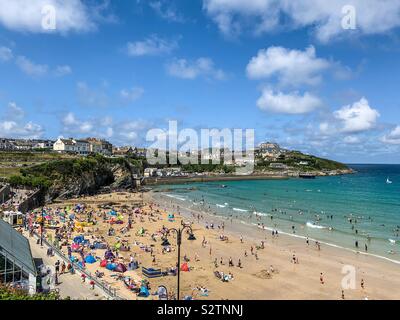 Blick auf Great Western Beach in Newquay Cornwall Stockfoto