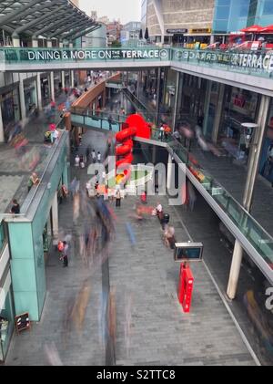 Einkaufszentrum Liverpool One, langen Belichtungszeit. Stockfoto