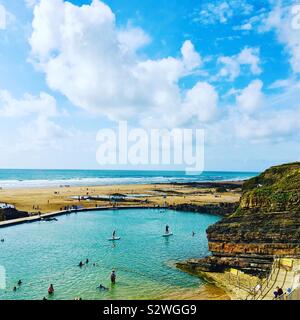 Gezeiten Pool, Bude, Cornwall, Großbritannien Stockfoto