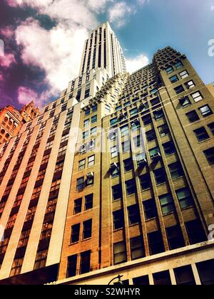 Bürogebäude Wolkenkratzer entlang der Madison Avenue in Midtown Manhattan, New York City, USA Stockfoto