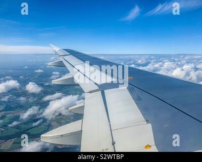 Airbus A 320 im Flug Stockfoto
