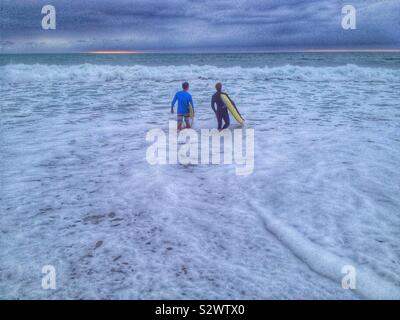 Surfen in Biarritz, Atlantik, Frankreich Stockfoto