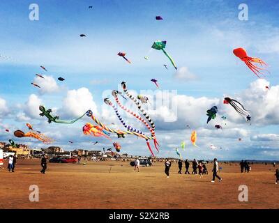 Bunte Drachen Anzeige an der St. Anne International Kite Festival Stockfoto