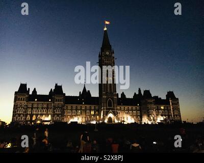 Northern Lights Licht Show auf dem Parliament Hill, Ottawa, Ontario. Kanada. Stockfoto