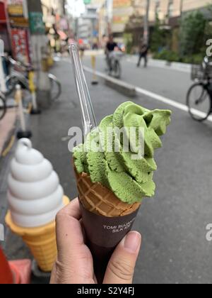 Matcha weichen dienen Stockfoto