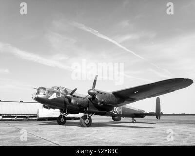 Lancaster Bomber' Nur Jane' an der Lincolnshire Aviation Heritage Centre Stockfoto