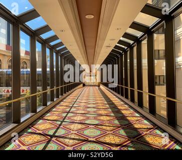 Ein Korridor in Caesars Atlantic City, Atlantic City, New Jersey, United States Stockfoto