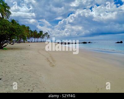 Der Strand bei Mitsamiouli in Komoren. Stockfoto