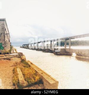 Hara Submarine Base einen Stillgelegten U-Boot Basis und viel Platz für Graffiti Kunst Stockfoto