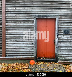 Tür des Jabez Howland Haus, Plymouth, Massachusetts, USA. Das Haus wurde 1667 gebaut und von Jabez Howland, der Sohn von zwei Mayflower Passagiere gekauft. Stockfoto