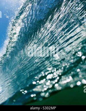 Eine brechende Welle. Manhattan Beach, Kalifornien, USA. Stockfoto